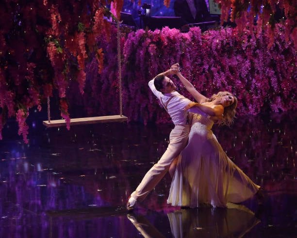 Slow foxtrot dance lessons in Sarasota – Dance Treat