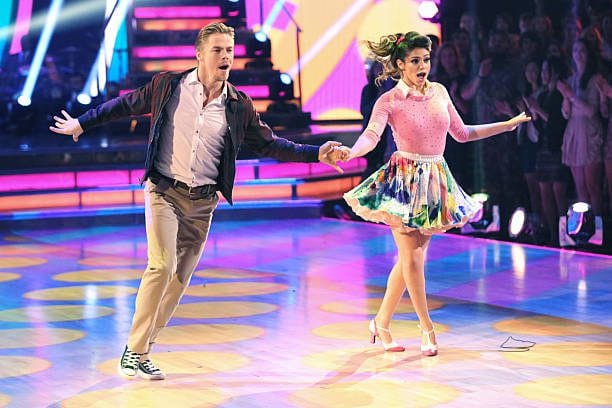 East Coast Swing dance lessons in Sarasota – Dance Treat