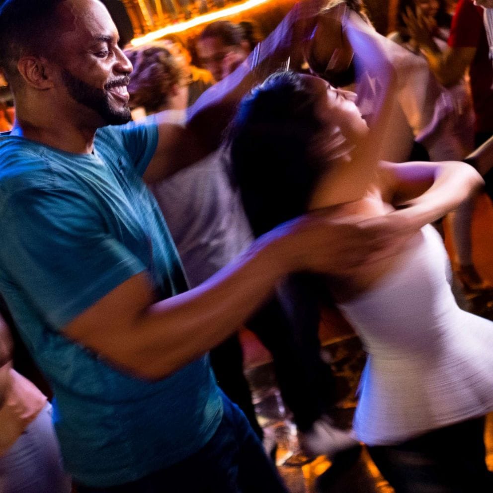 Salsa dancing | Dance Treat Sarasota